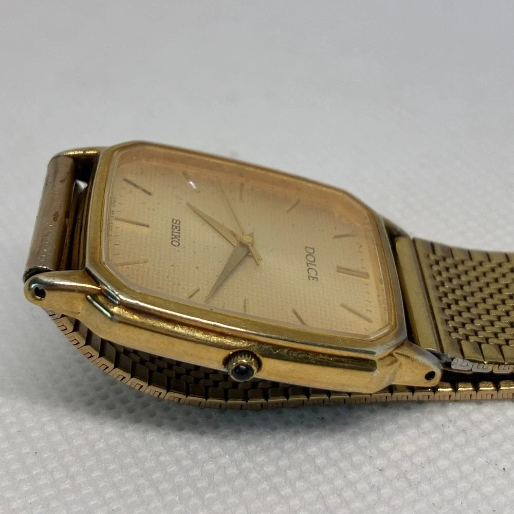 Seiko Dolce 8N41-5120 Men Watch Gold Tone Linen Dial Tank Square Mesh Band